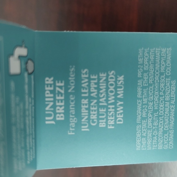 Bath & Body Works BREEZY DAY Wallflower Bundle + Scent Control Nightlight Plug - Picture 4 of 9